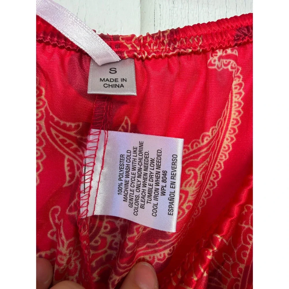 Morgan Taylor Intimates Red Paisley Satin Pajama Set Women Small Long Sleeve 2Pc